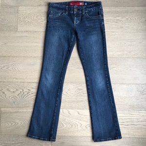 Guess Jeans Blue Denim Medium Dark Wash Size 28